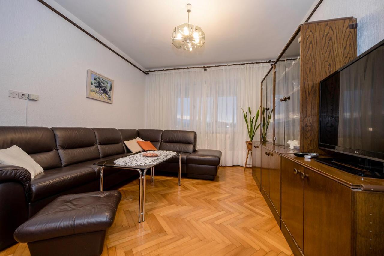 Apartments And Rooms Bolero راب المظهر الخارجي الصورة