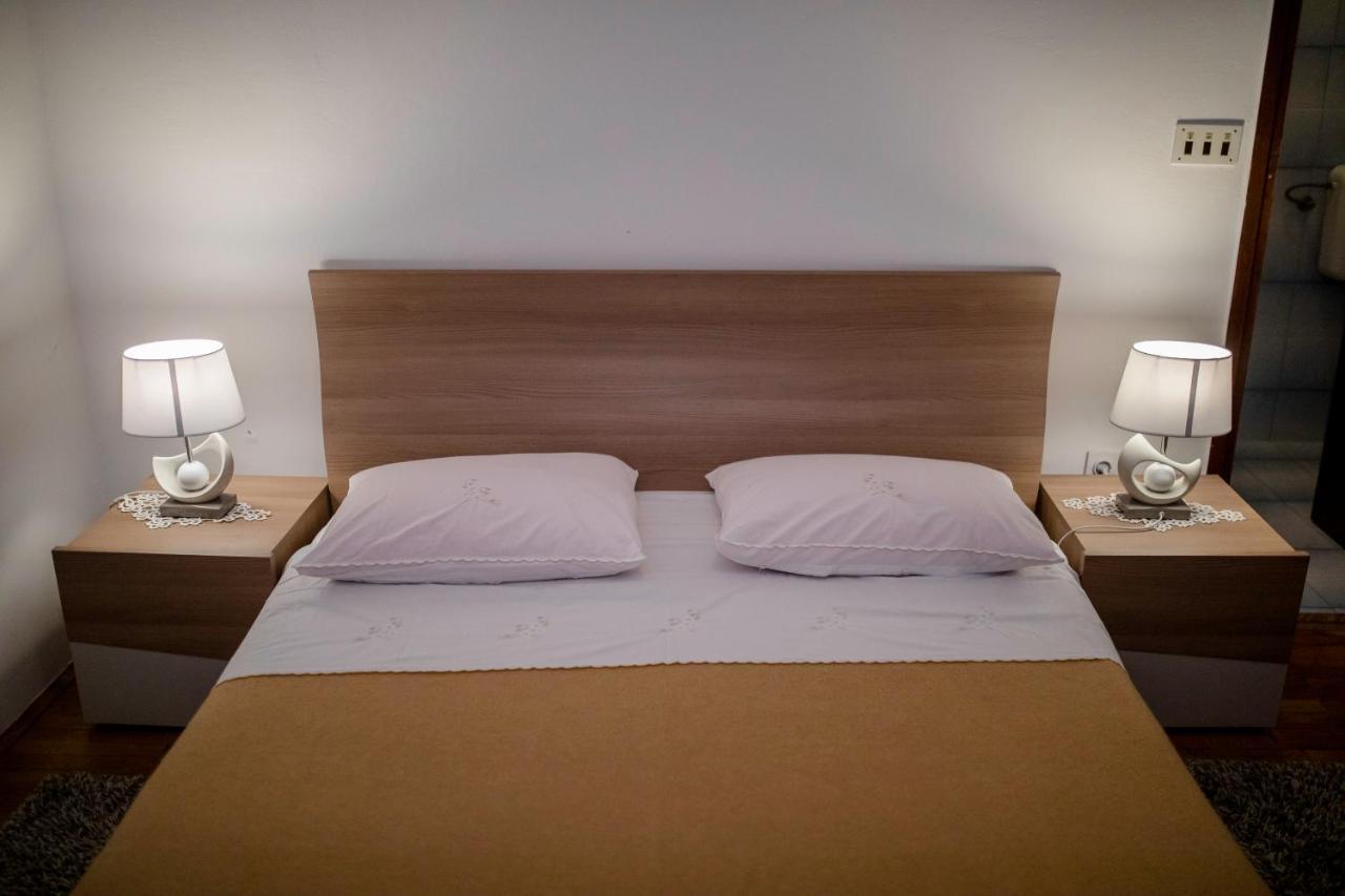 Apartments And Rooms Bolero راب المظهر الخارجي الصورة