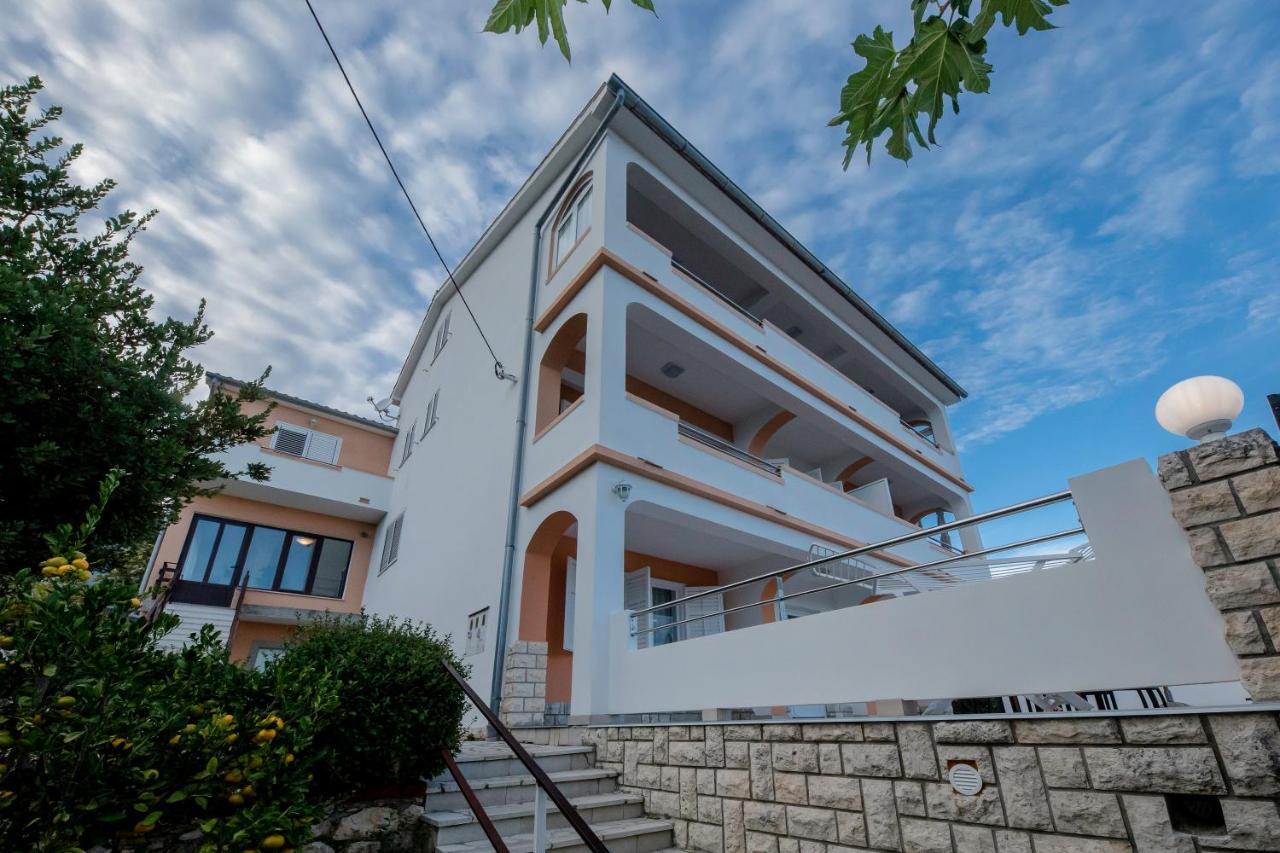Apartments And Rooms Bolero راب المظهر الخارجي الصورة