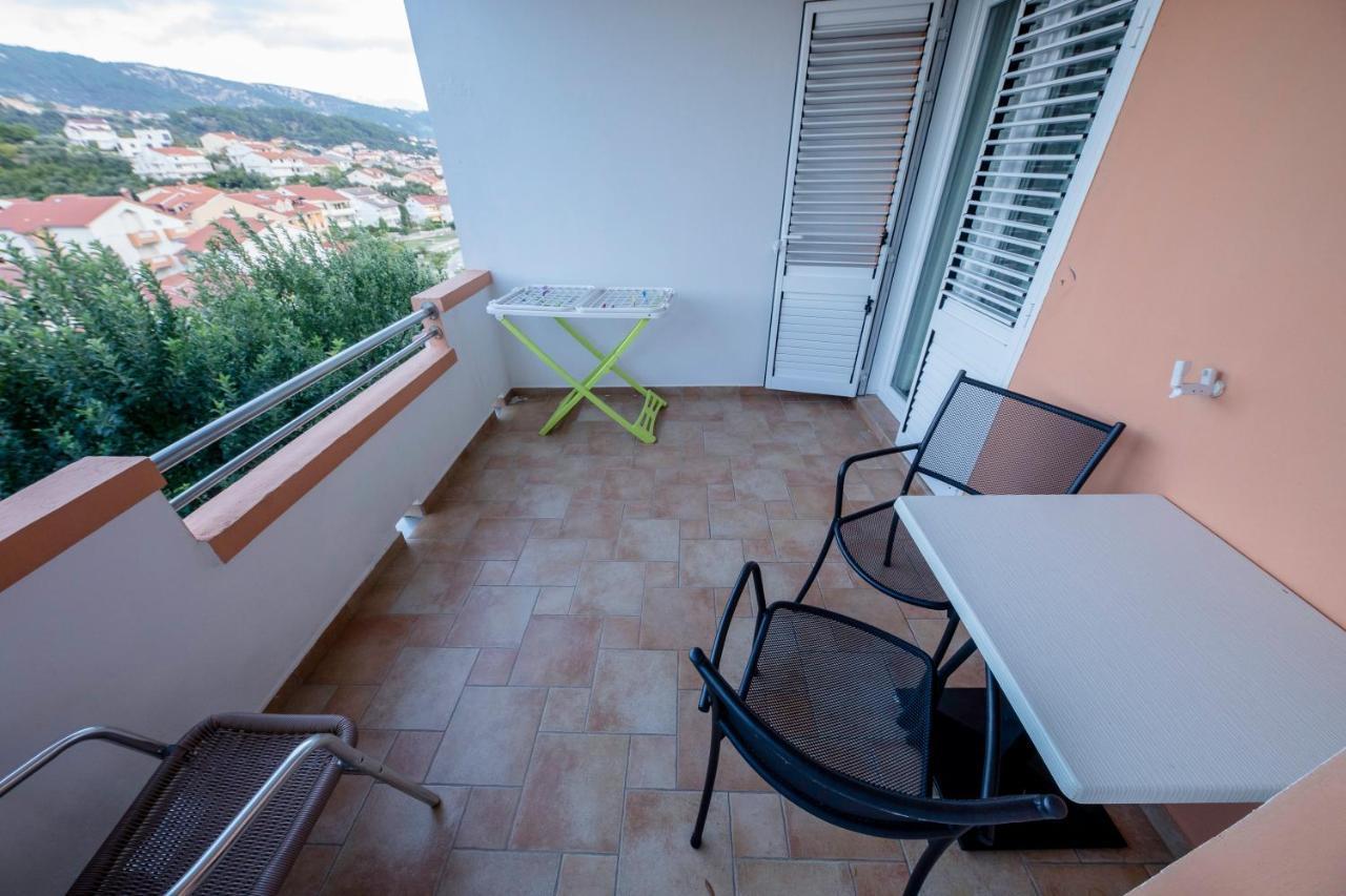 Apartments And Rooms Bolero راب المظهر الخارجي الصورة